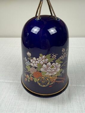Vintage Blue Floral Ceramic Hanging Bell Windchime with Rope READ